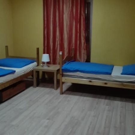 Honey Hostel Cracovie Extérieur photo