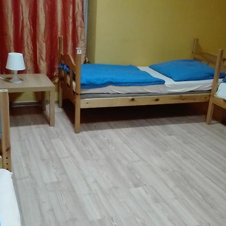 Honey Hostel Cracovie Extérieur photo