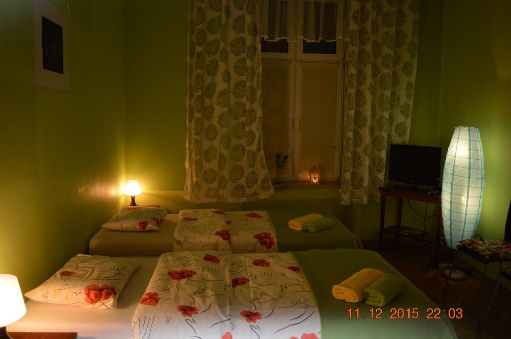 Honey Hostel Cracovie Chambre photo