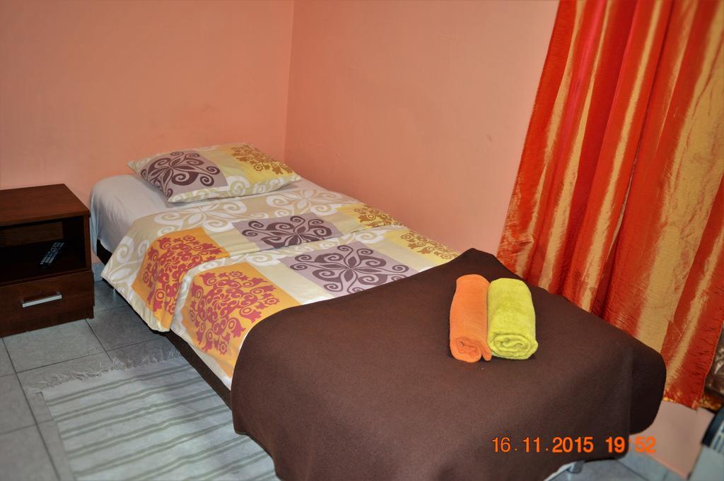 Honey Hostel Cracovie Chambre photo