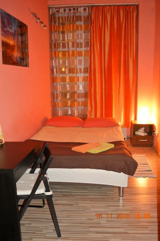 Honey Hostel Cracovie Extérieur photo