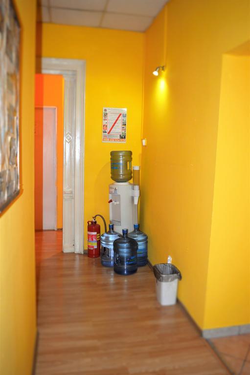 Honey Hostel Cracovie Extérieur photo