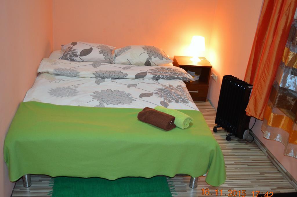 Honey Hostel Cracovie Extérieur photo