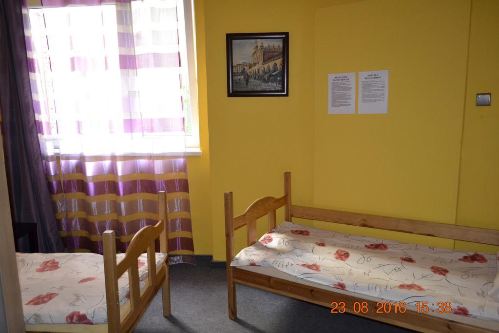 Honey Hostel Cracovie Extérieur photo