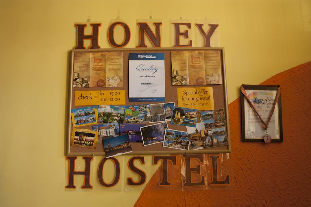 Honey Hostel Cracovie Extérieur photo